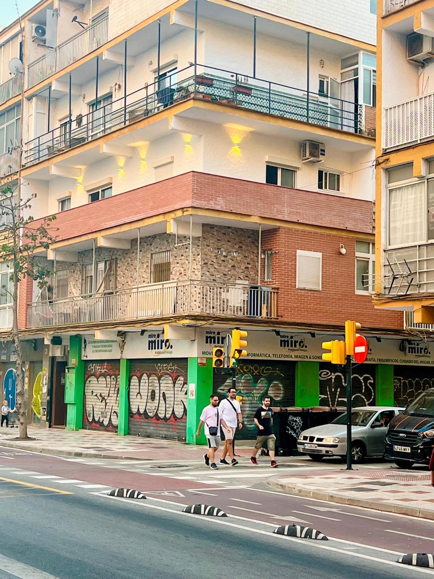 Aperol Apartment Малага Экстерьер фото