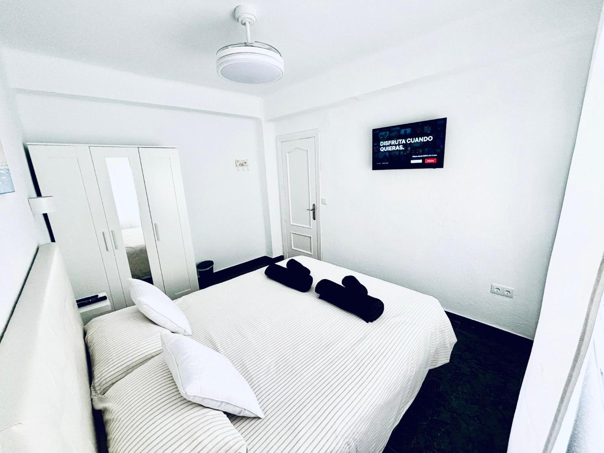 Aperol Apartment Малага Экстерьер фото