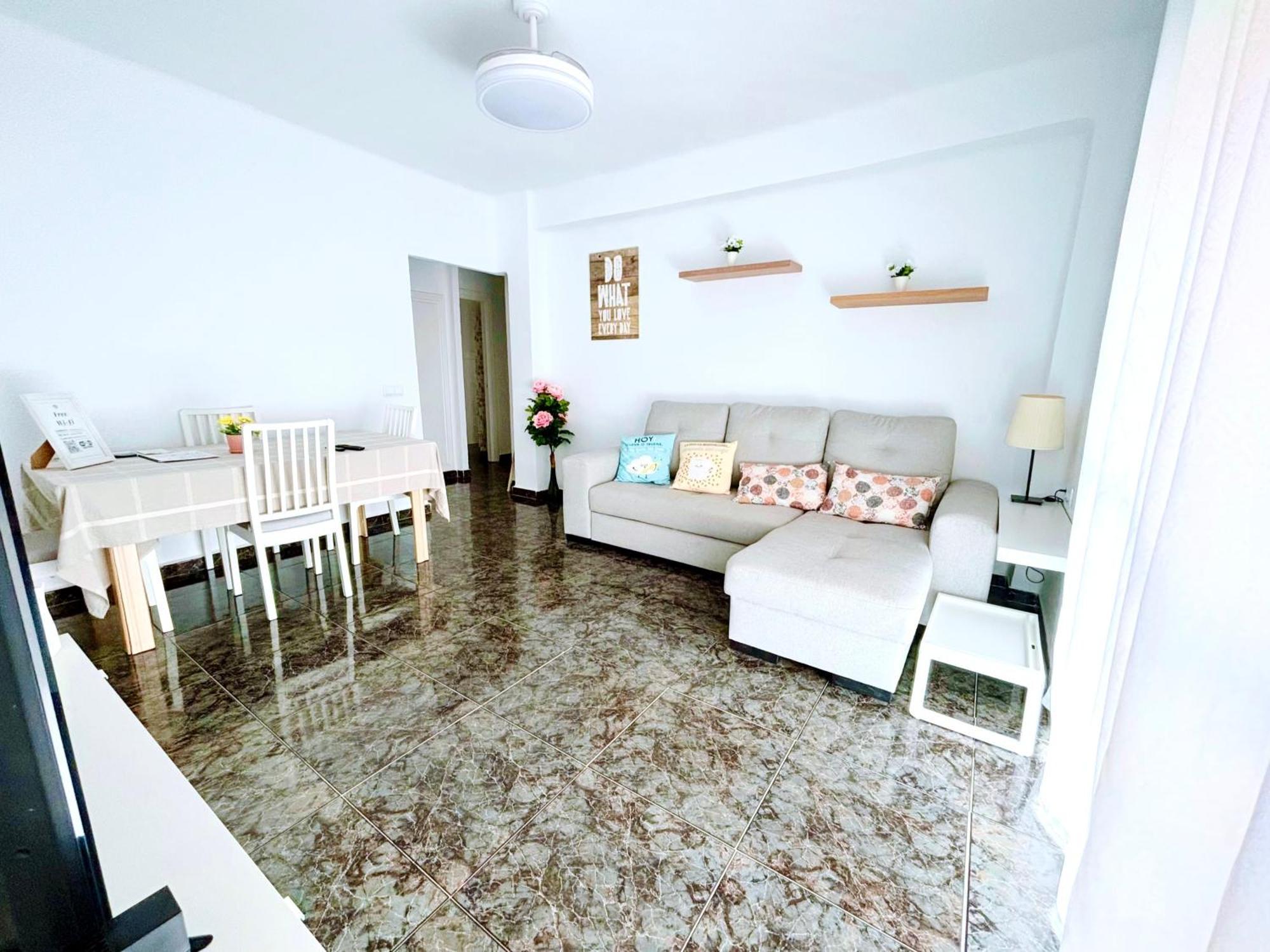 Aperol Apartment Малага Экстерьер фото